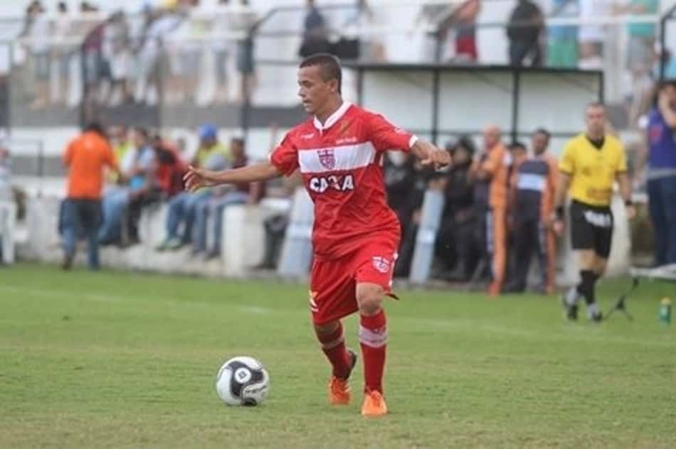 Luidy em ação pelo CRB de Alagoas