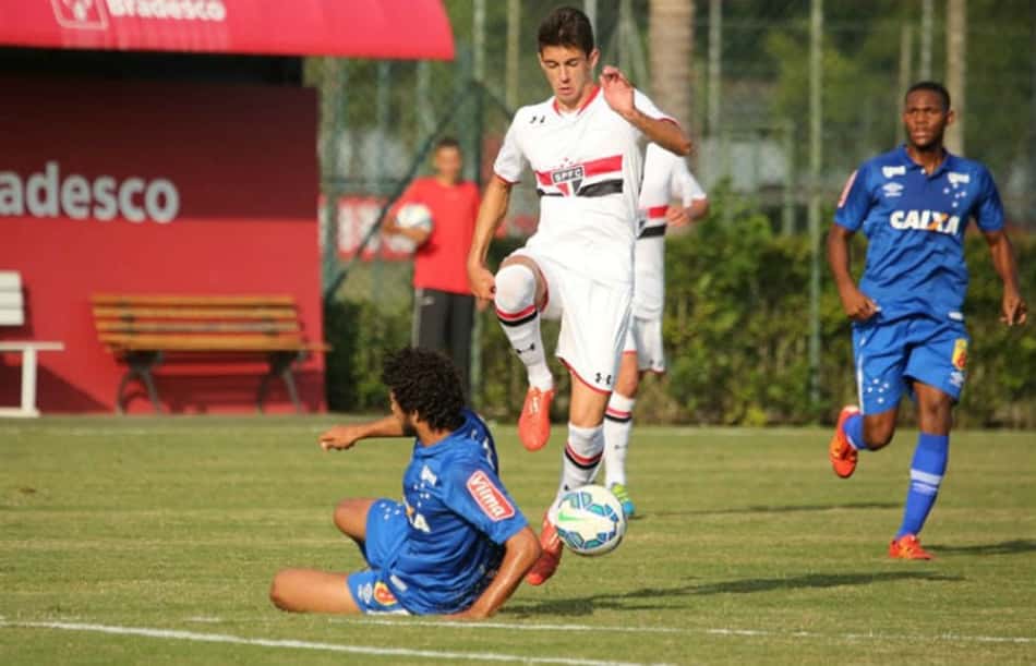 Luta pelo bi da Copa do Brasil Sub-20 é teste para 'futuro 10' do São Paulo