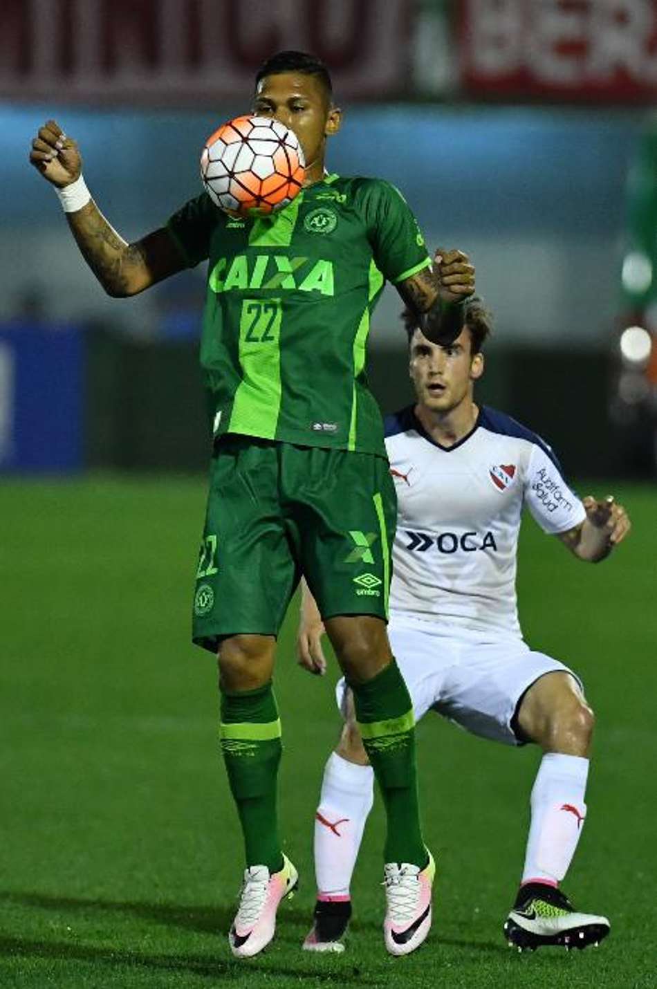 Chapecoense lança terceira camisa. Novidade celebra 99 anos da cidade de Chapecó