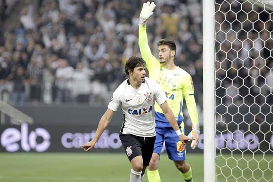 Romero igualou Guerrero e se tornou maior artilheiro da história da Arena Corinthians 