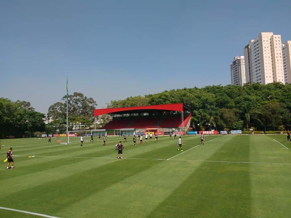 TEMPO REAL! Siga a preparação do São Paulo para o jogo contra o Fla