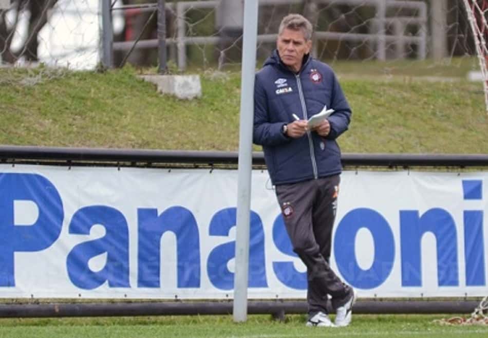 Crítico do calendário, Autuori desconfia de mudanças feitas na Libertadores pela Conmebol