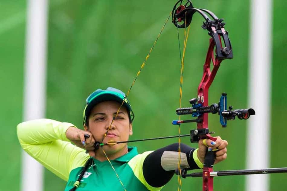 Antes de começar no tiro com arco, Jane era atleta do tênis de mesa.