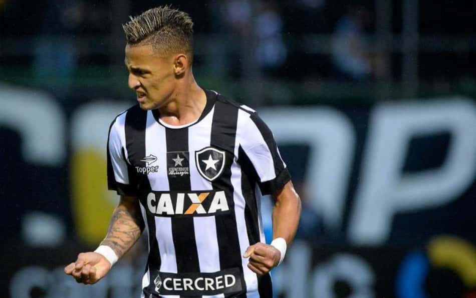 Favoritos venceram seis das dez partidas da 28ª rodada do Campeonato Brasileiro