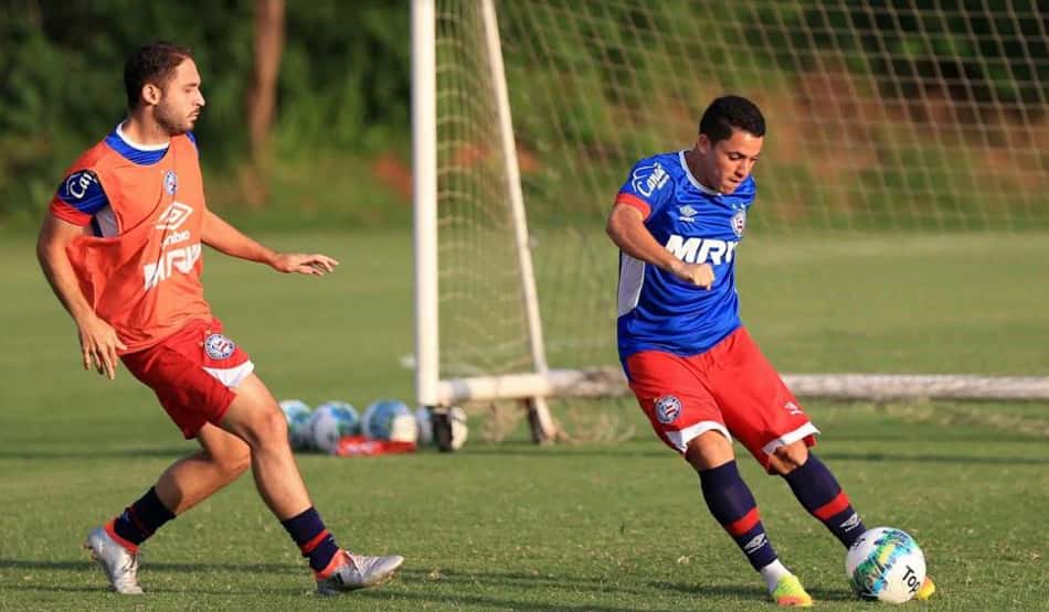 Rômulo segue em evolução no Bahia e espera ajudar o clube ainda este ano
