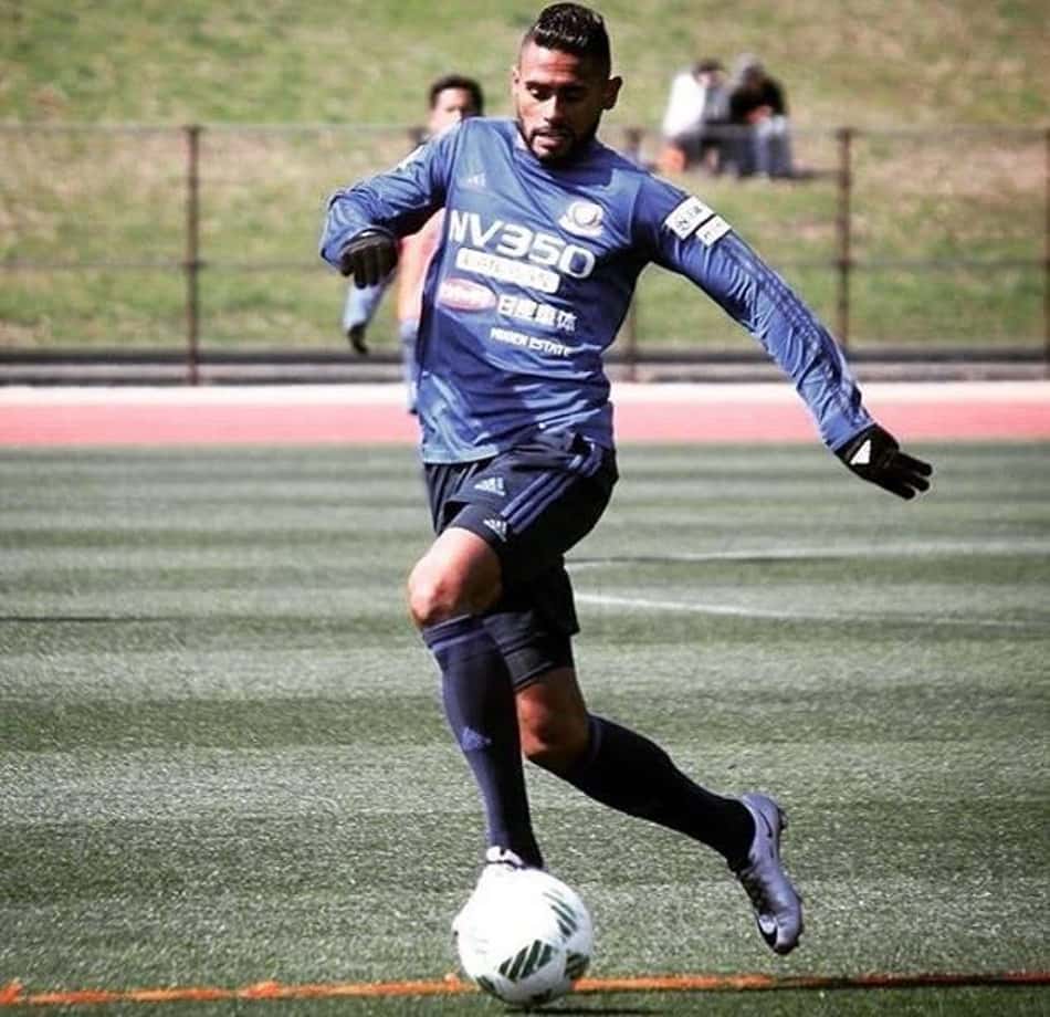 Sem acordo com Grêmio, atacante Kayke volta a negociar com Santos