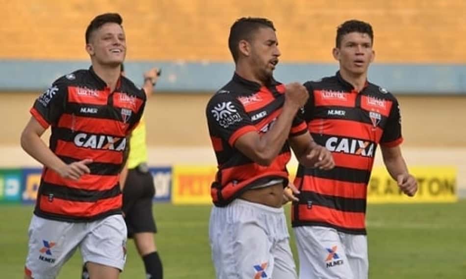 Novo reforço do Grêmio foi o 4º maior ladrão de bolas da Série B