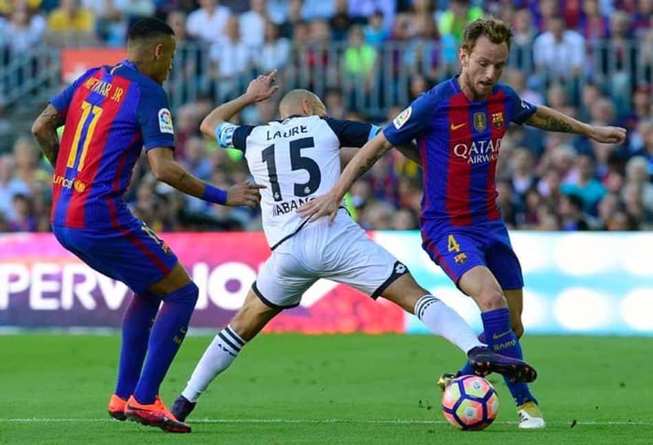 Barcelona x La Coruña - Neymar e Rakitic