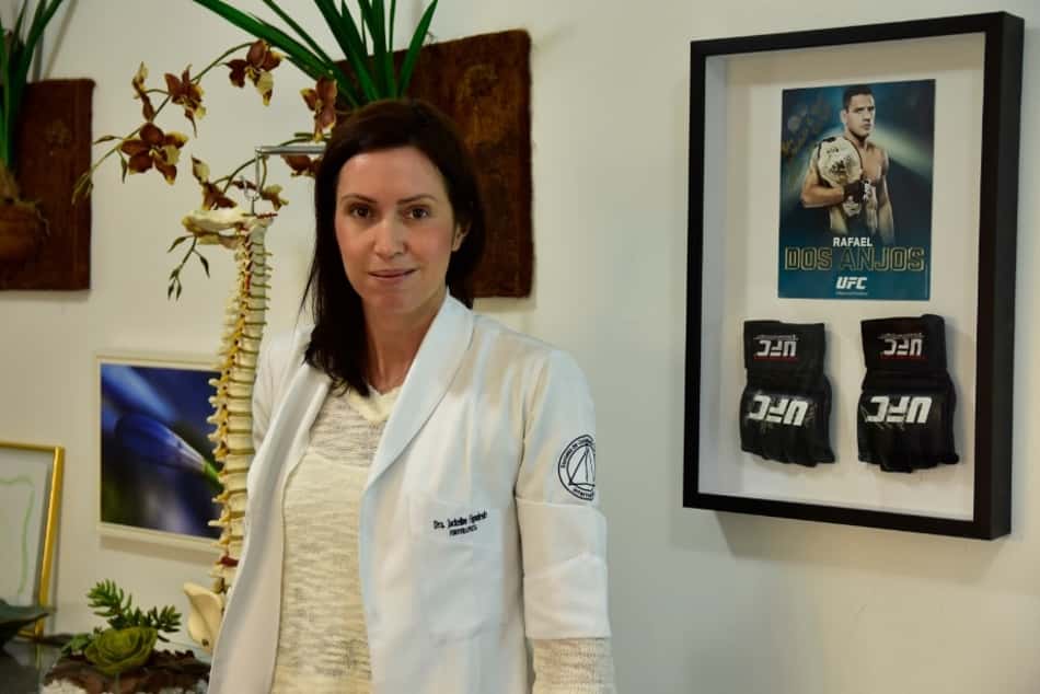 Jackeline Figueiredo é fisioterapeuta de diversos astros do UFC
