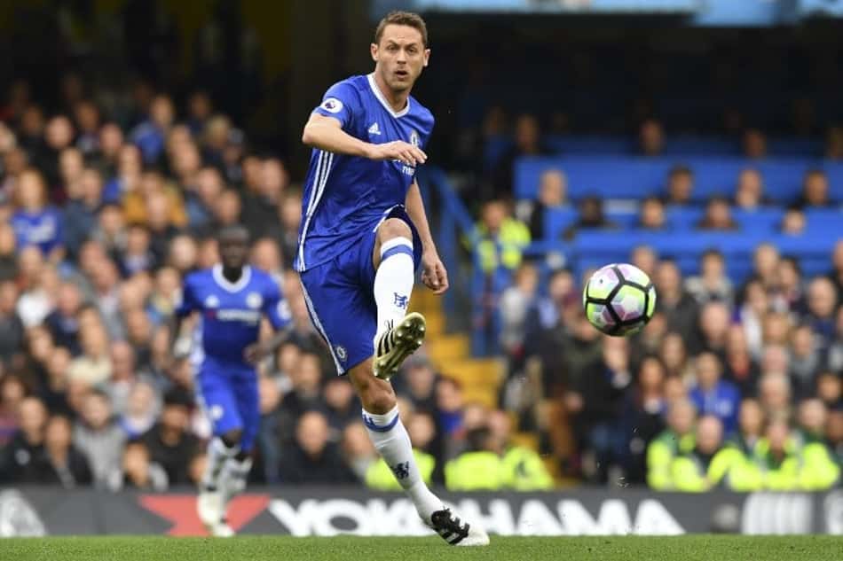 Manchester United pode pagar R$ 170 milhões por volante do Chelsea