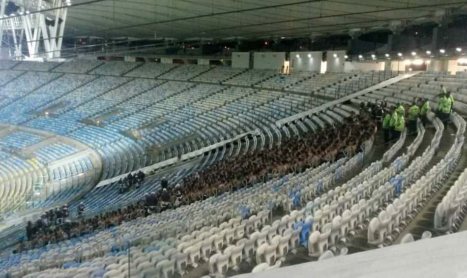 Em nota, Corinthians repudia atitude da PM no Maracanã: 'Lamentável'