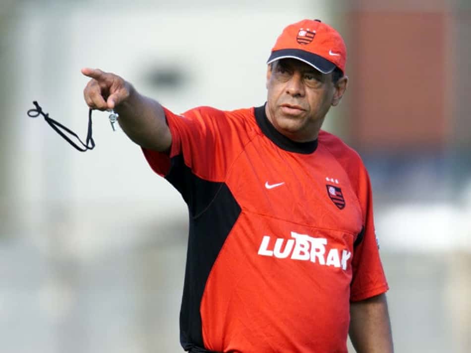 'Uma Homenagem a Carlos Alberto Torres'