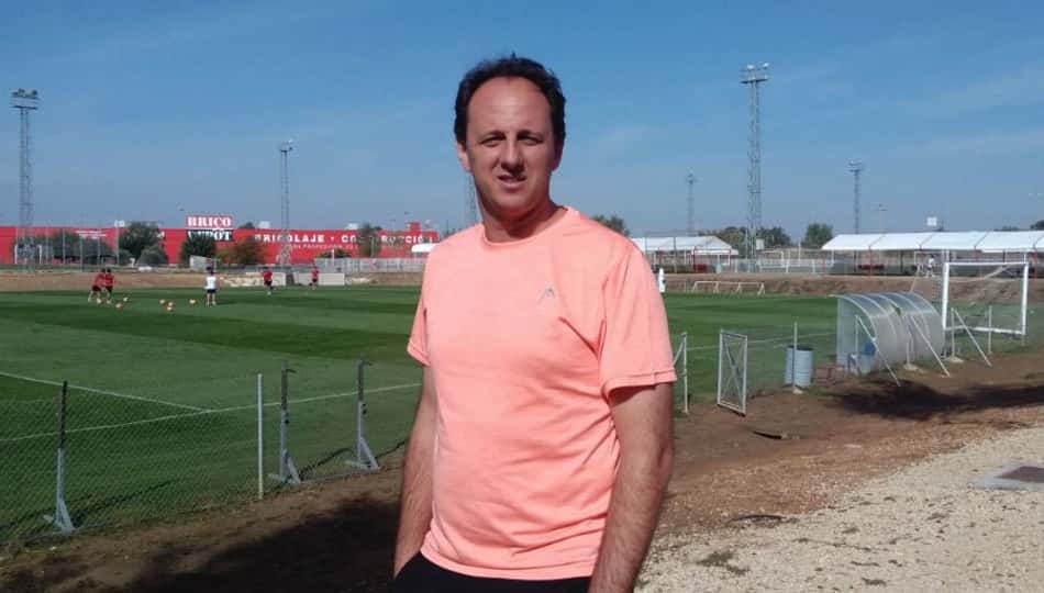 Lateral do São Paulo elogia e aposta em Rogério Ceni como 'bom técnico'