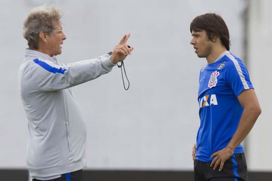 Imagens do treino desta quinta-feira no CT 