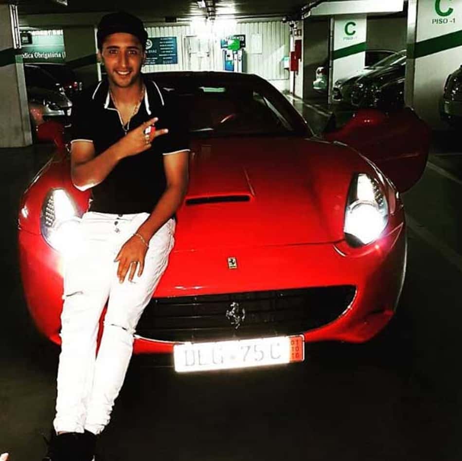 Ex-Grêmio é proibido de estacionar Ferrari vermelha no CT do Sporting