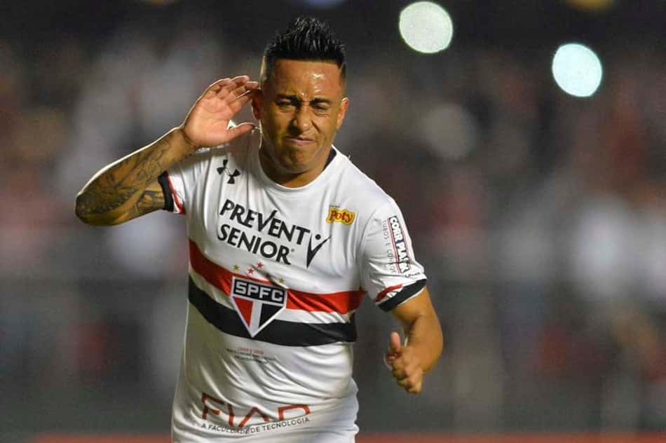 Agente planeja viagem ao Brasil para 'proteger' Cueva no São Paulo
