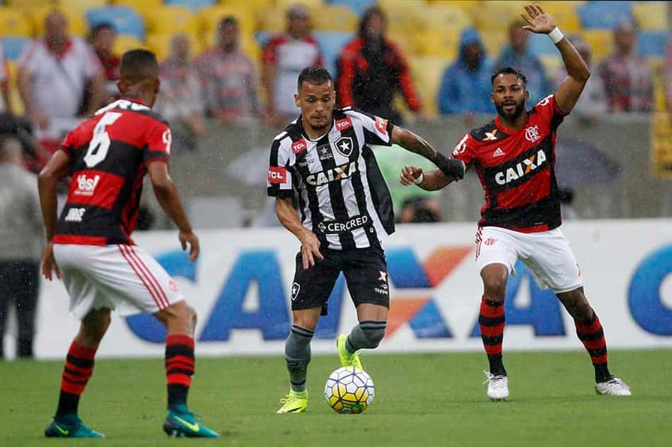 Alemão durante empate por 0 a 0 com o Flamengo, pela 34ª rodada