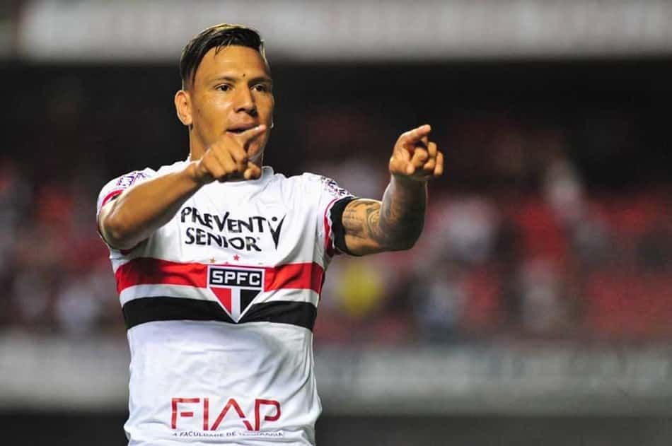 Artilharia em 2016 motiva Chavez a esquecer 'seca' da Florida Cup