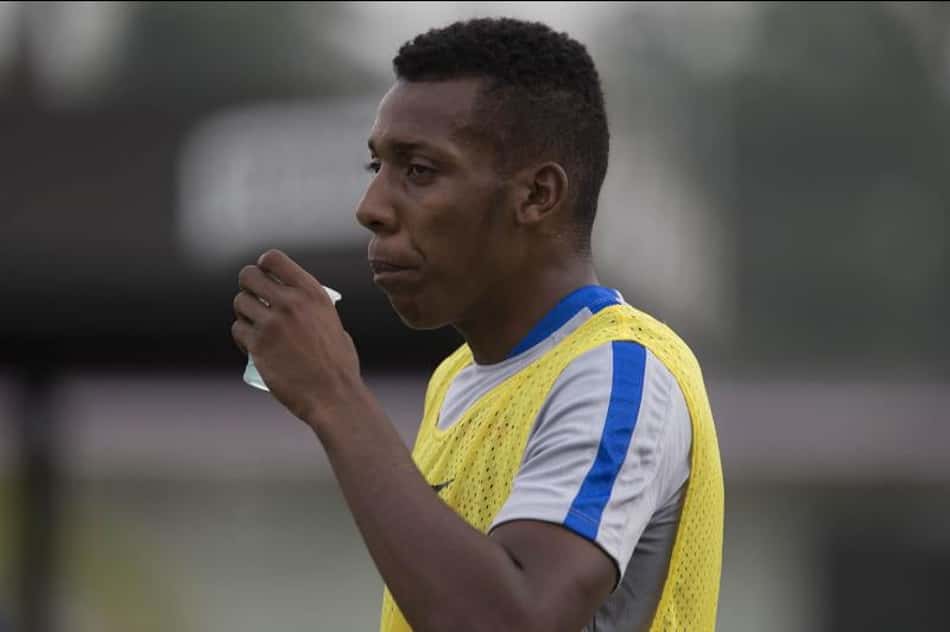 Emprestado pelo Corinthians, Moisés foi um dos maiores ladrões de bola da Série B