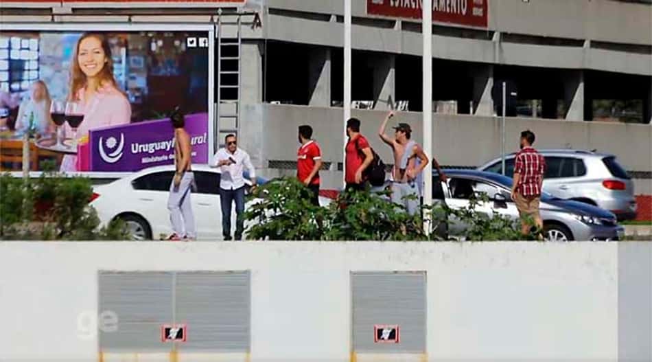 Homem armado em protesto do Inter é identificado como policial
