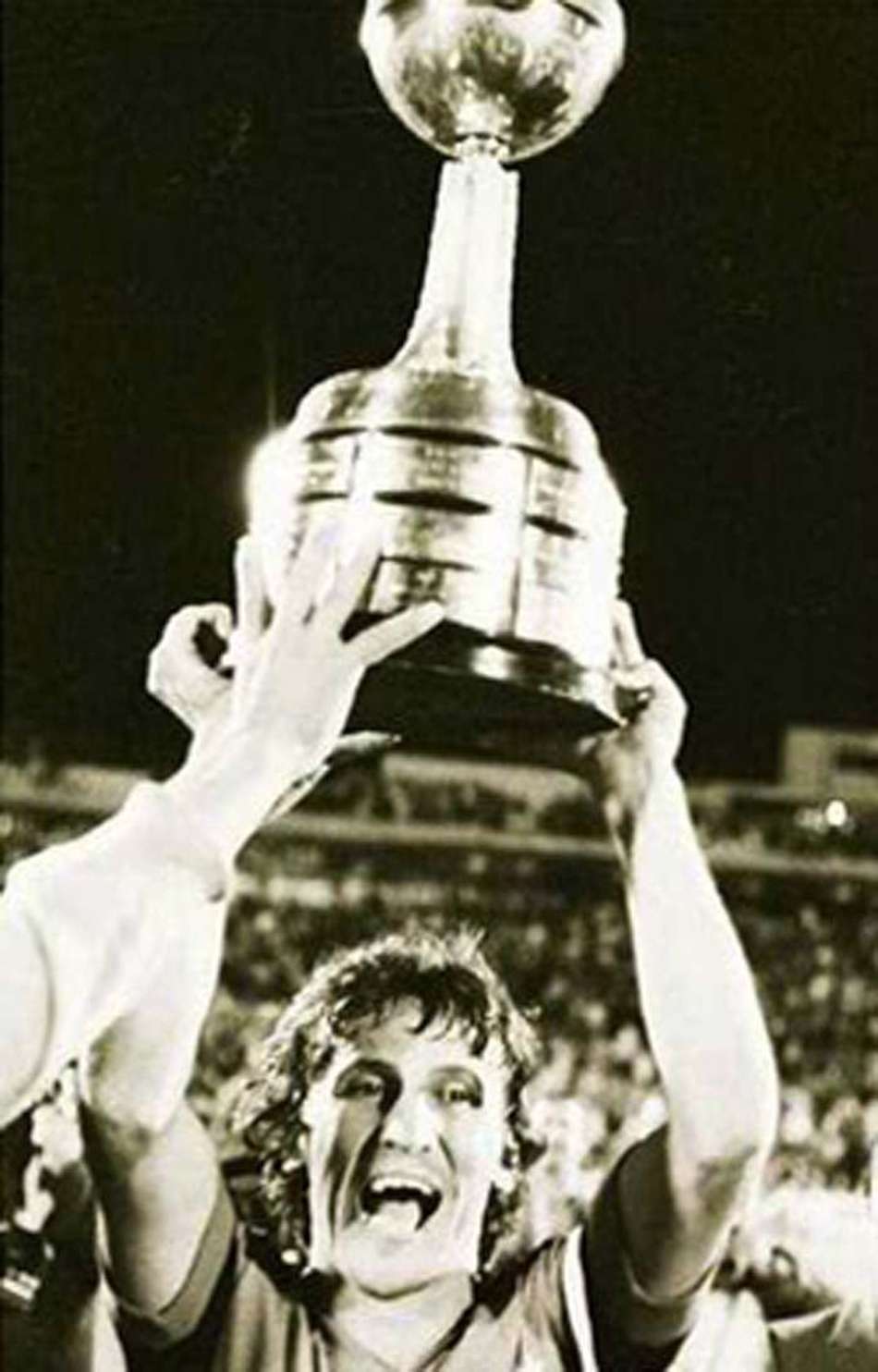 Há 40 anos, o Flamengo vencia sua primeira Libertadores; estádio é o mesmo da final de 2021