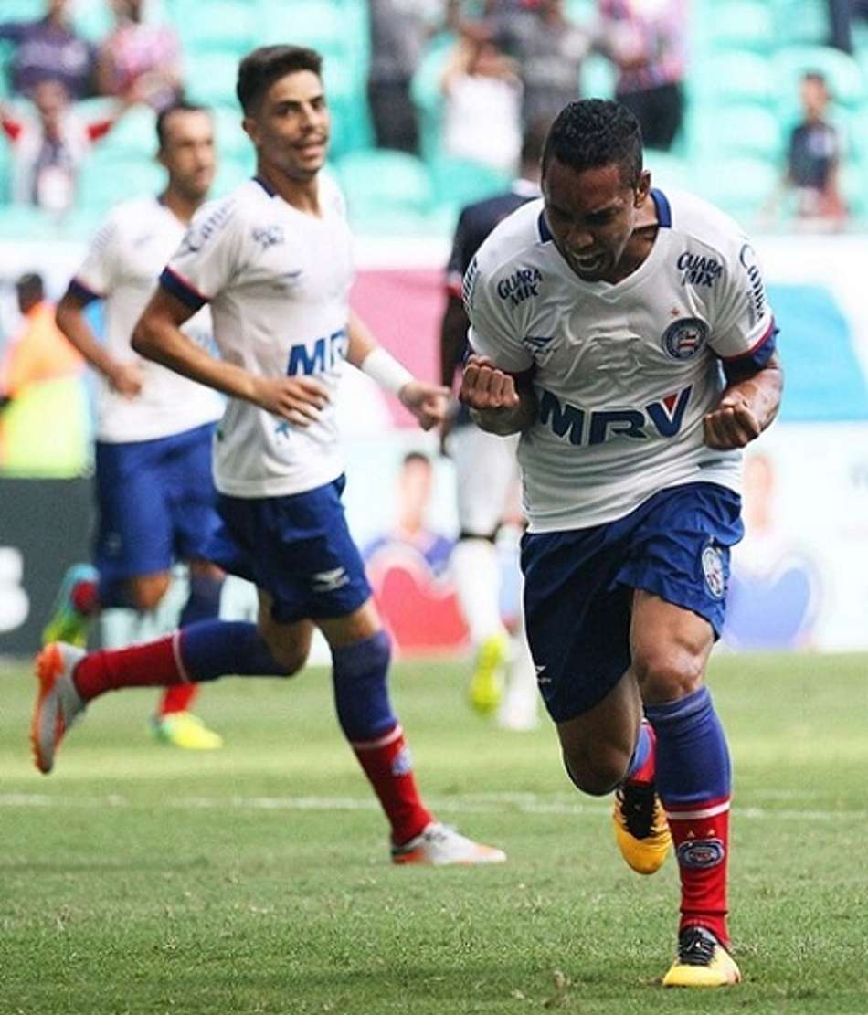Vice-artilheiro do Bahia, Edigar Junio promete esforço máximo pela Série A