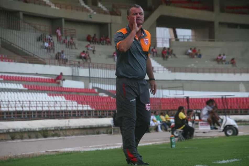 Técnico Mazola Júnior começa a planejar elenco do CRB para 2018