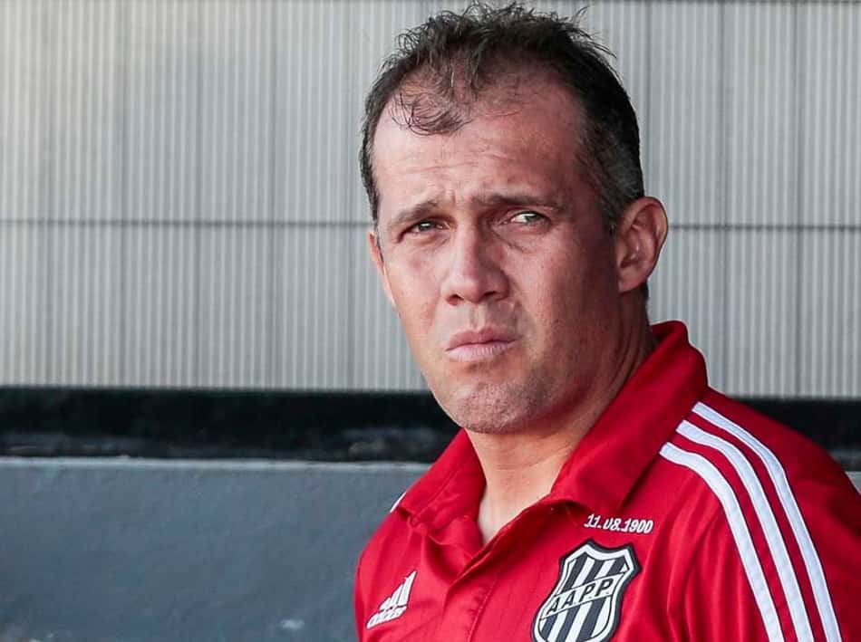 Após derrota na estreia, Eduardo Baptista já foca no Flamengo
