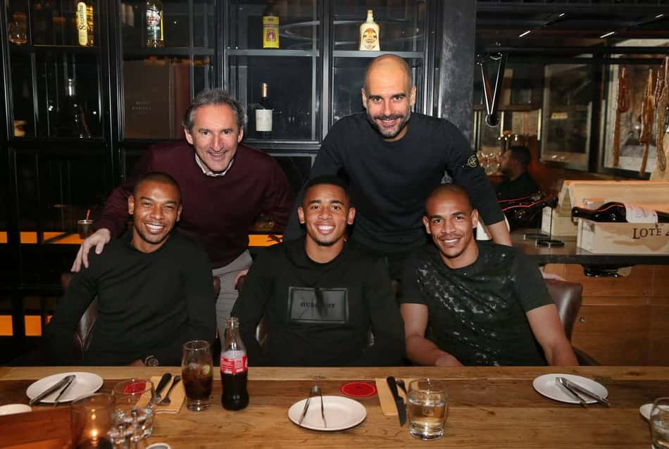 Fernandinho, Jesus, Fernando, Guardiola e Txiki Begiristain