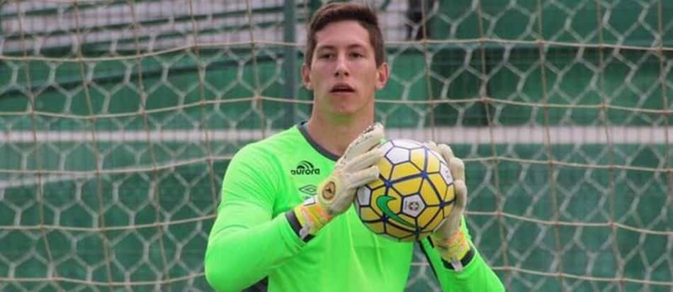 Follmann grava áudio, tranquiliza brasileiros e diz: 'Passei batido'