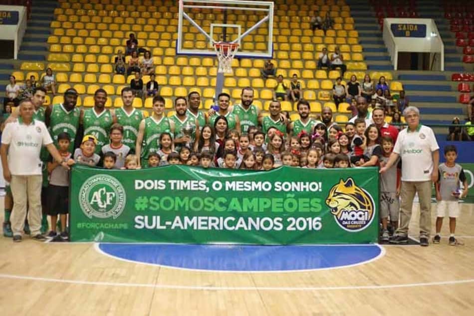 Mogi homenageia Chapecoense e vence Liga Sorocabana