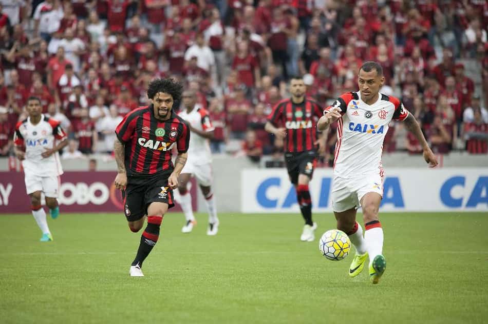 Alan Patrick disputou 76 jogos pelo Fla e marcou 15 gols