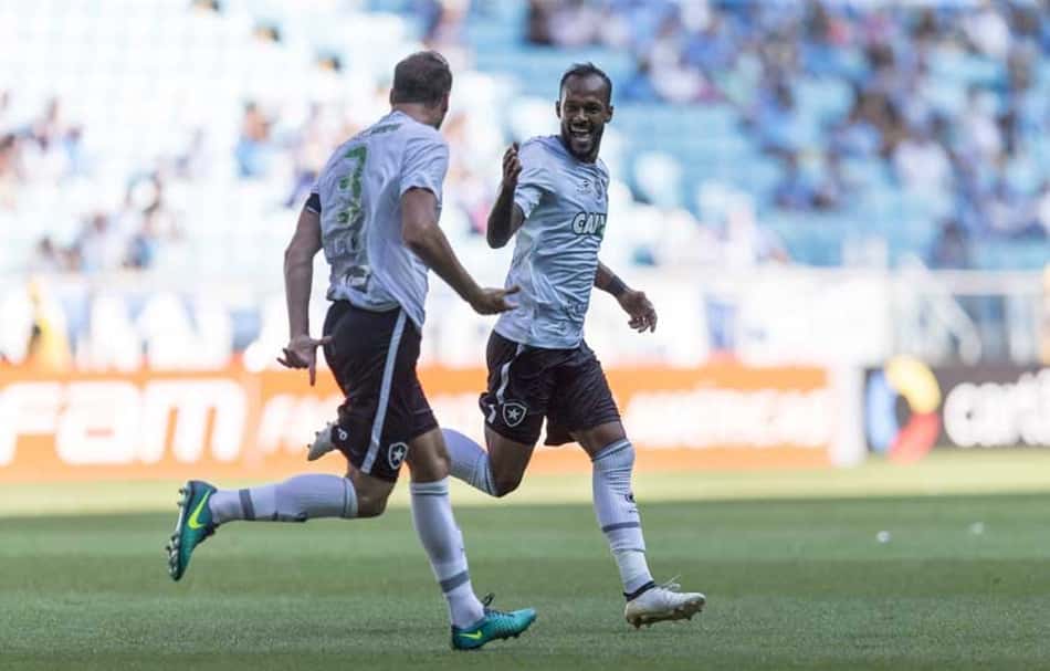 Botafogo vence o Grêmio em Porto Alegre e garante ida à Libertadores