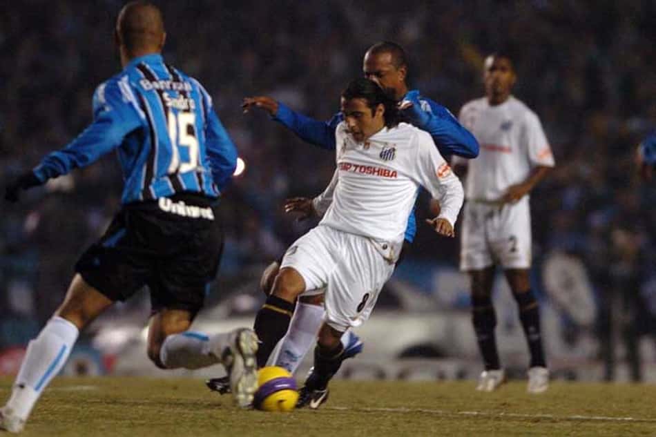 Santos estreia na Libertadores com tabu a ser quebrado
