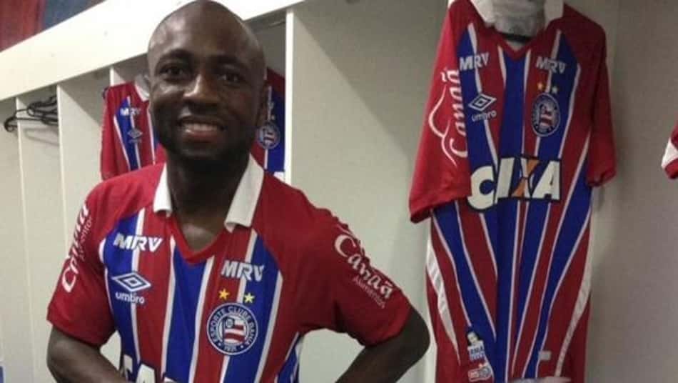 Bahia anuncia a contratação de Armero para 2017