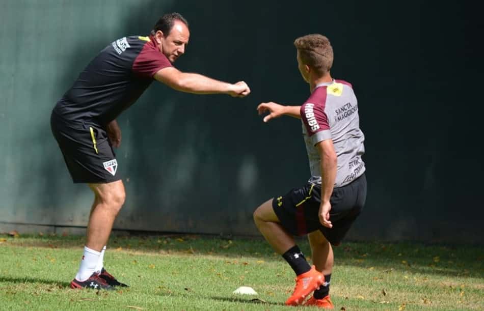 Recuperado, Lucas Fernandes já tem data para voltar ao São Paulo; veja