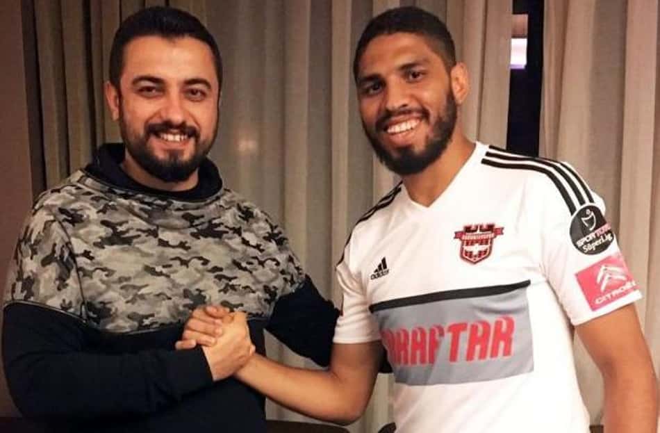 Novos ares! Wallace Reis assina contrato com clube turco