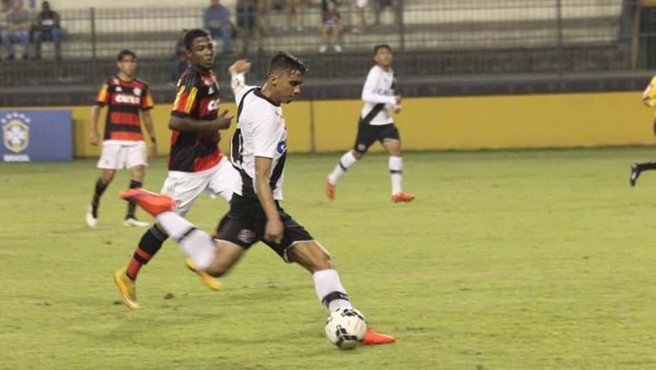 Vasco empresta jovem meia para clube potiguar