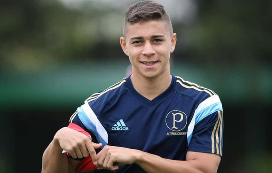 Palmeiras encaminha empréstimo do lateral João Pedro ao Bahia