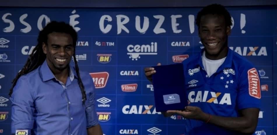 Reforço do Cruzeiro revela dicas de zagueiro do arquirrival Atlético-MG