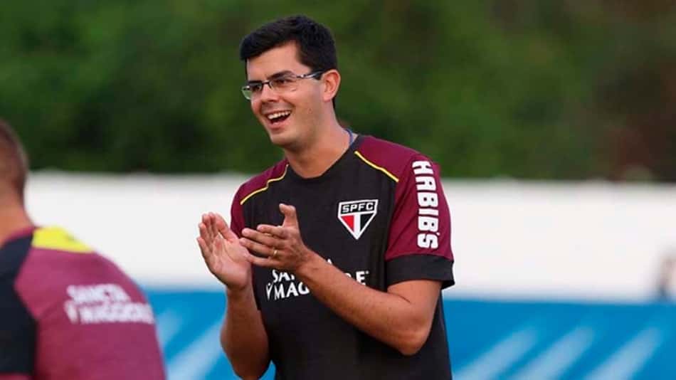 São Paulo destaca preparador de Ceni formado na base: 'Made in Cotia'