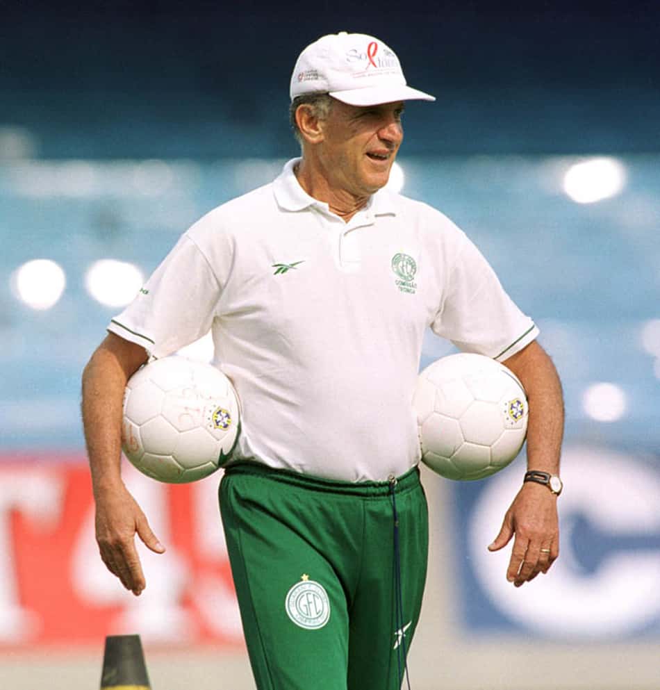 GALERIA: Relembre momentos da carreira de Carlos Alberto Silva