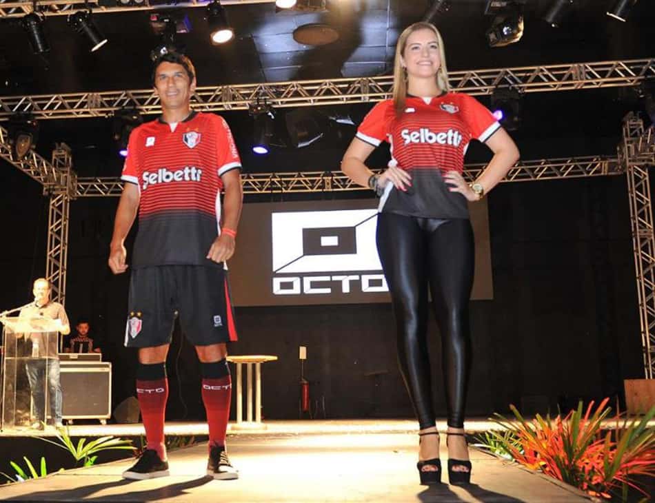 Depois de piadas, Joinville muda nome de marca e lança camisas