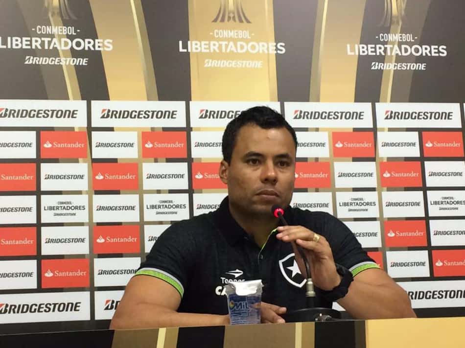 Jair Ventura - Técnico do Botafogo