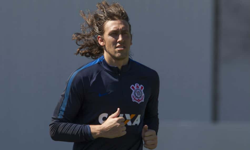 Cássio tem 256 jogos pelo Corinthians