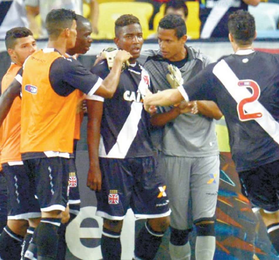 Thalles é confirmado como titular do Vasco para duelo com o Coritiba