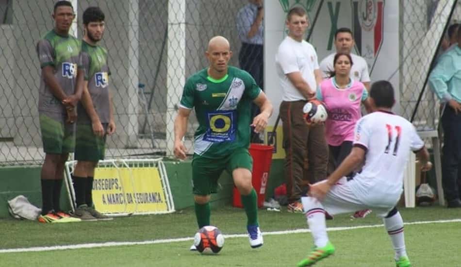 Linhas 'curiosas' em estádio de SC são aprovadas por quem está no clube