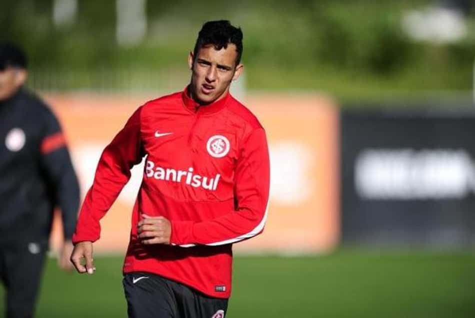 Lateral do Internacional já pensa no clássico contra o Grêmio