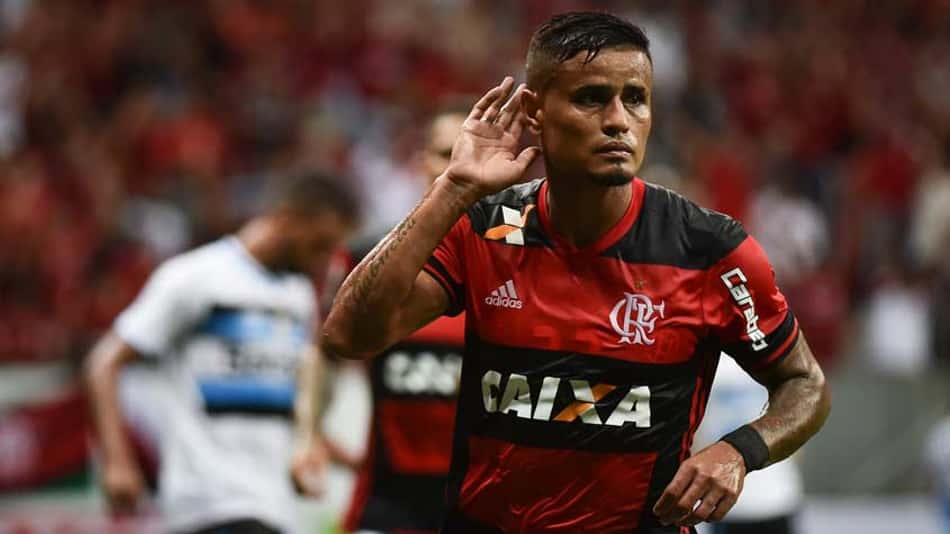 ATUAÇÕES: Trio se destaca na vitória do Flamengo sobre o Grêmio