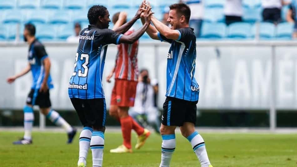 Renato Gaúcho admite que Grêmio pode ser melhor e pede paciência